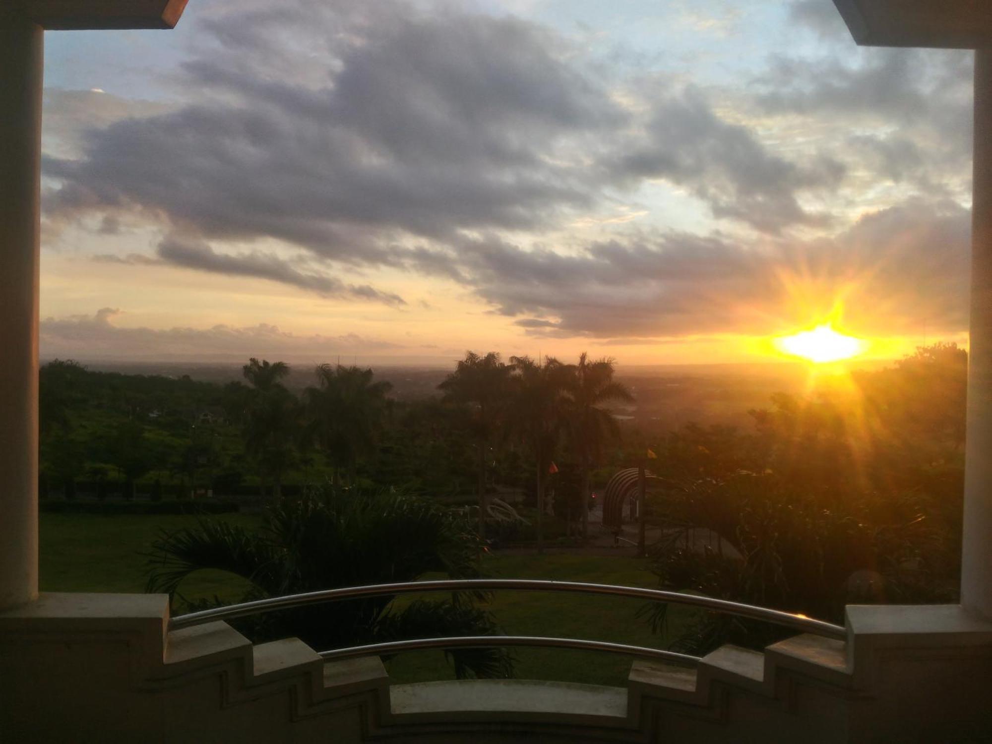 Villa Malang Puncak Buring Ngoại thất bức ảnh