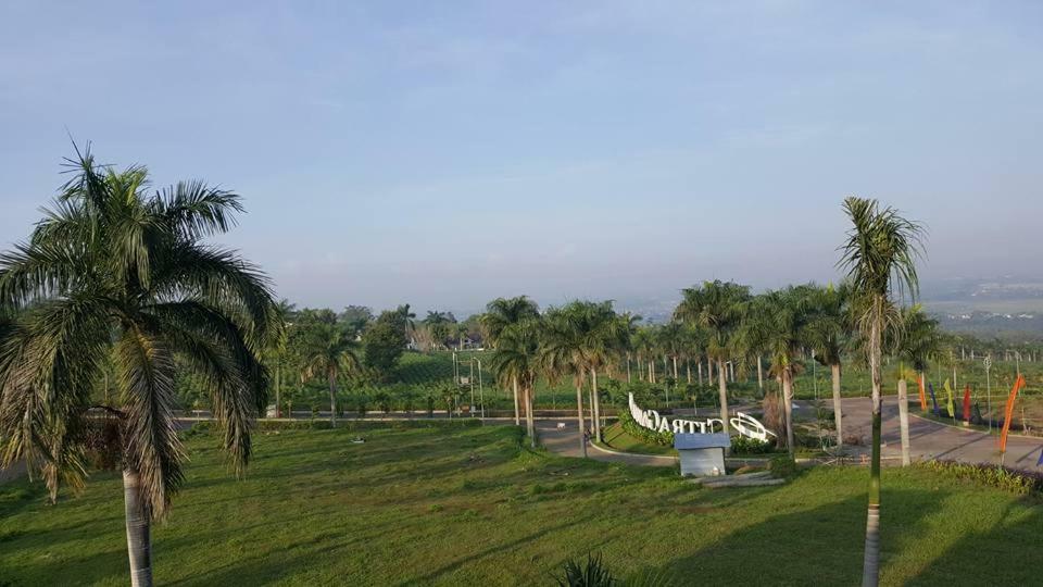 Villa Malang Puncak Buring Ngoại thất bức ảnh